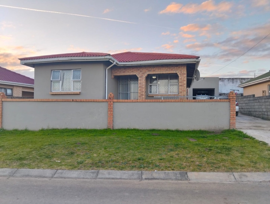 5 Bedroom Property for Sale in Mdantsane Eastern Cape